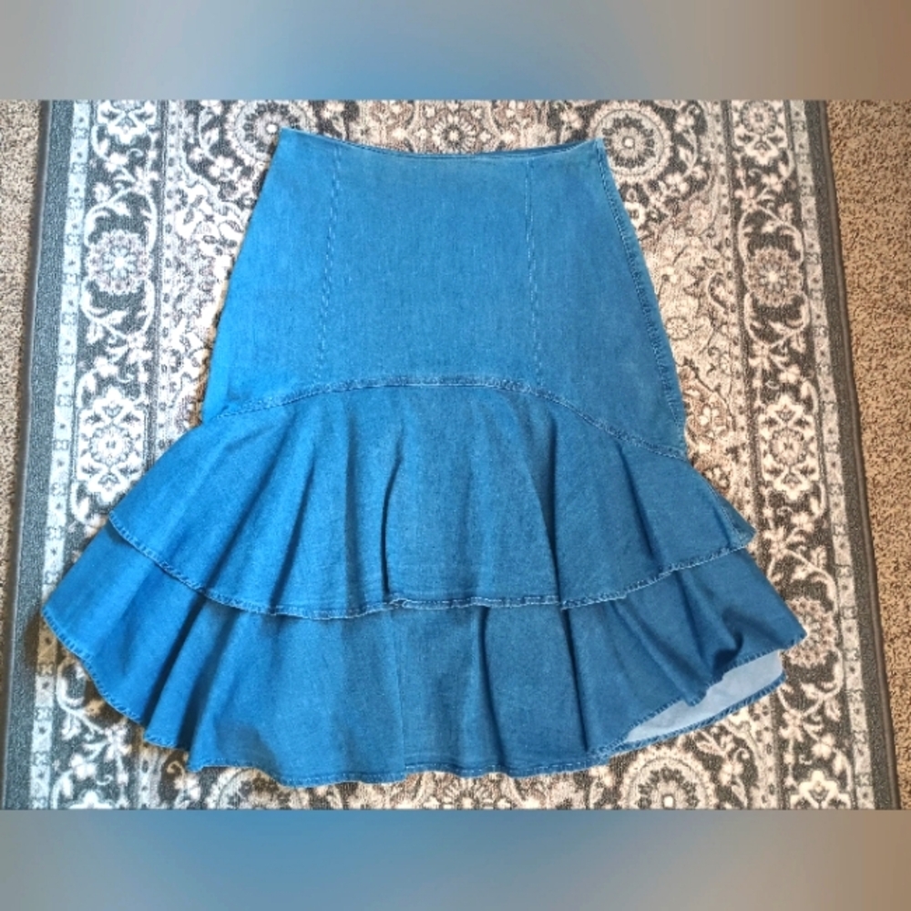 The Pyramid Collection Cowgirl Denim Skirt Size 14 Ruffle Flare Prairie Cottage